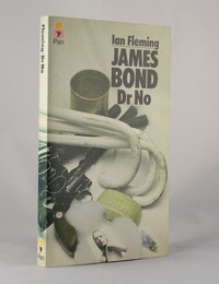 Dr No | Pan | Still Life | ISBN 0 330 10237 0. The still life artwork design was used for the 23rd to 26th printings of Dr No